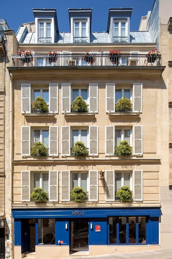 Des Arts Montmartre 4*