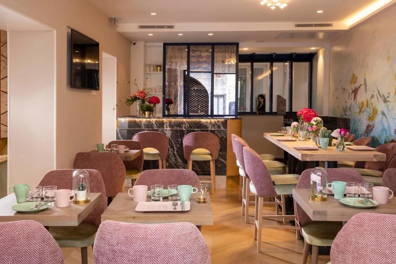 Hotel Des Arts Montmartre Paris