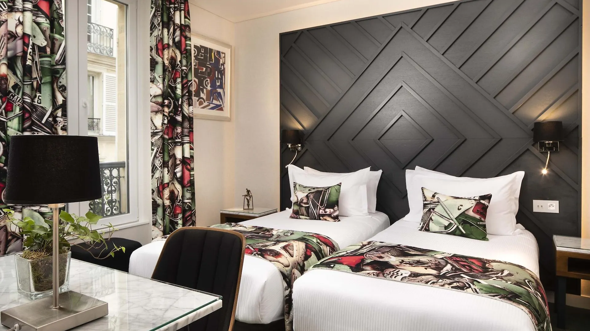 Des Arts Montmartre Hotel 4*